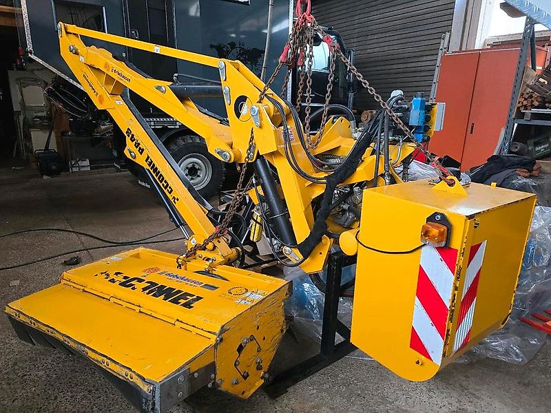 McConnel PA48 MK2 Mähausleger Mc Connel Böschungsmäher Böschungsmulcher Hangmäher für Traktor