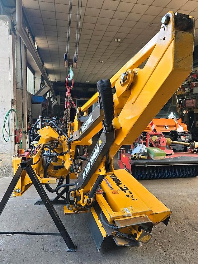 McConnel PA48 MK2 Mähausleger Mc Connel Böschungsmäher Böschungsmulcher Hangmäher für Traktor