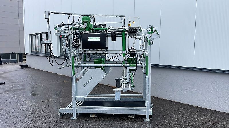 Henken Klauenpflegestand Typ L Hydra