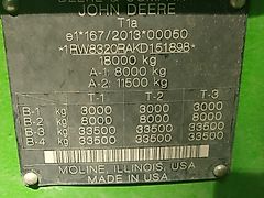 John Deere 8320R