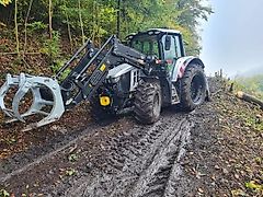 John Deere 6120M