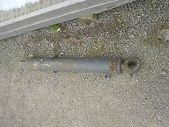 Neusson 8to Bagger, Nackenzylinder