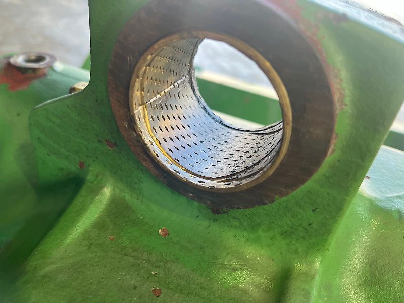 John Deere Front Axle housing (used) - John Deere 6000, 6506