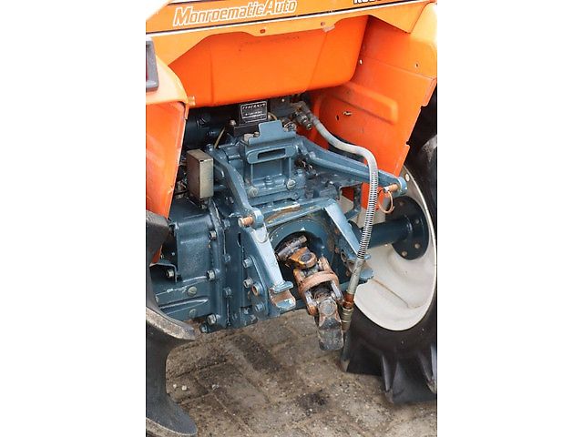 Kubota B1-14 Bulltra