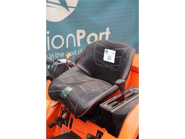 Kubota B1-14 Bulltra