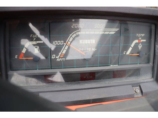 Kubota B1-14 Bulltra