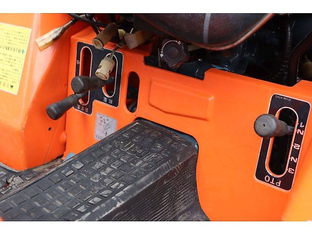 Kubota B1-14 Bulltra