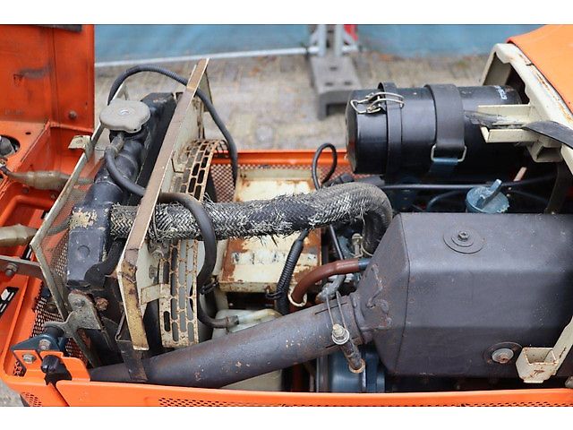 Kubota B1-14 Bulltra