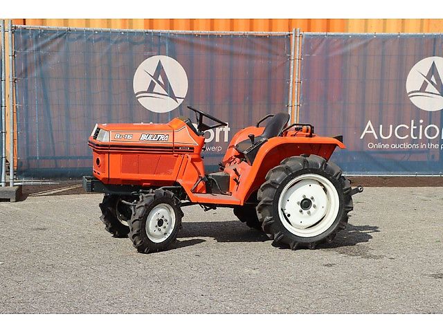 Kubota B1-16 Bulltra