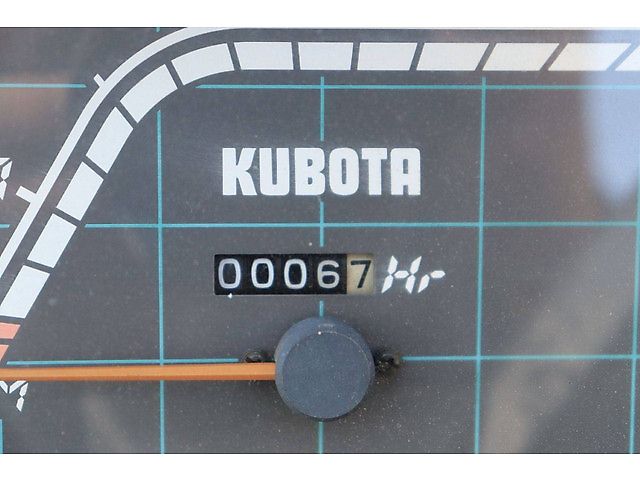 Kubota B1-16 Bulltra