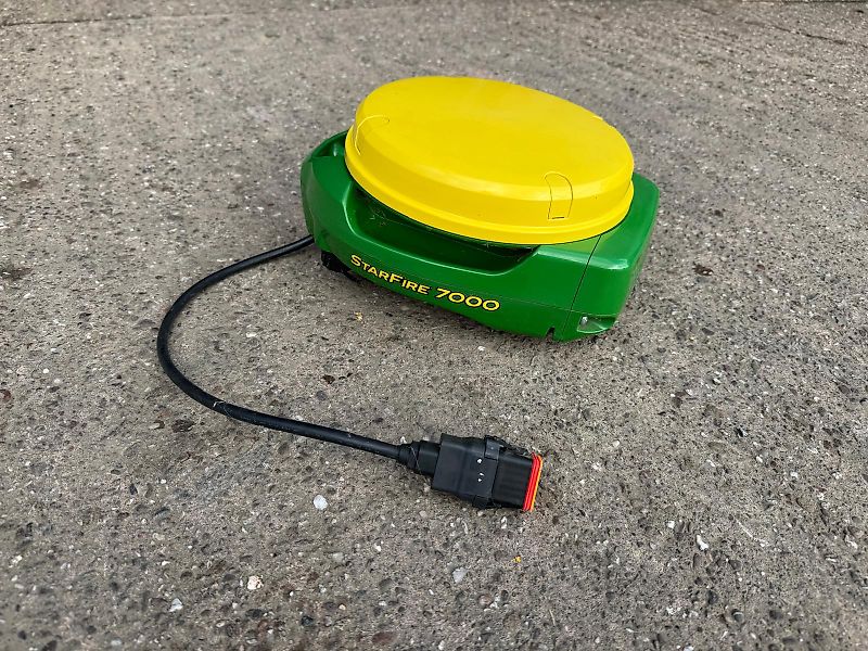 John Deere Starfire 7000 Receiver Dome