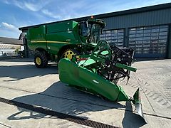 John Deere S780