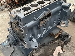 Caterpillar Cat C9 - blok silnika 325-3914 325-3915 (Części zamienne)