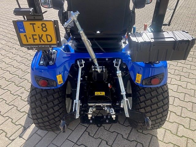 New Holland BOOMER 25 COMPACT