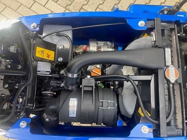 New Holland BOOMER 25 COMPACT