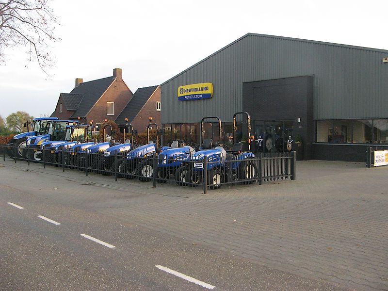 New Holland BOOMER 25 COMPACT