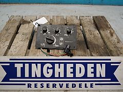 New Holland 8240 (Spare part/Reservedel/Ersatzteil)