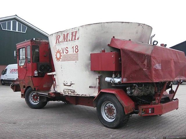 Voermengwagen RMH VS 18