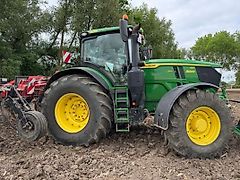 John Deere 6R250