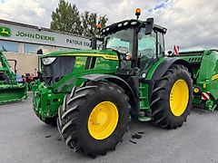 John Deere 6R215