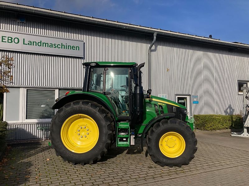 John Deere TRAKTOR 6120M MIT KABINE