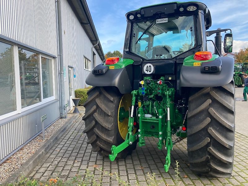 John Deere TRAKTOR 6120M MIT KABINE
