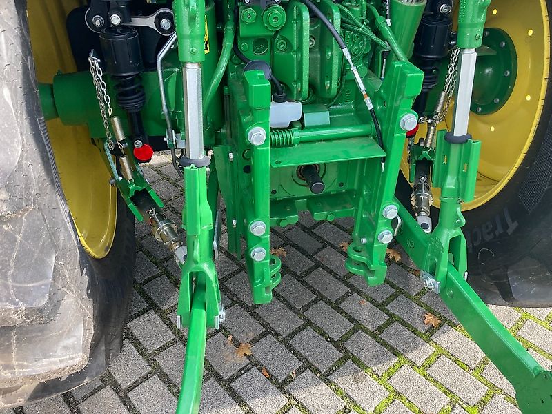 John Deere TRAKTOR 6120M MIT KABINE