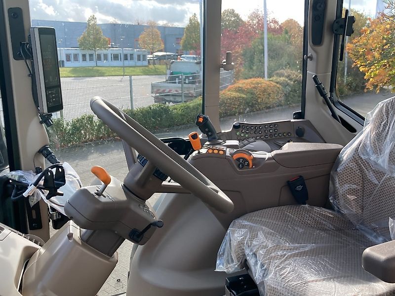 John Deere TRAKTOR 6120M MIT KABINE