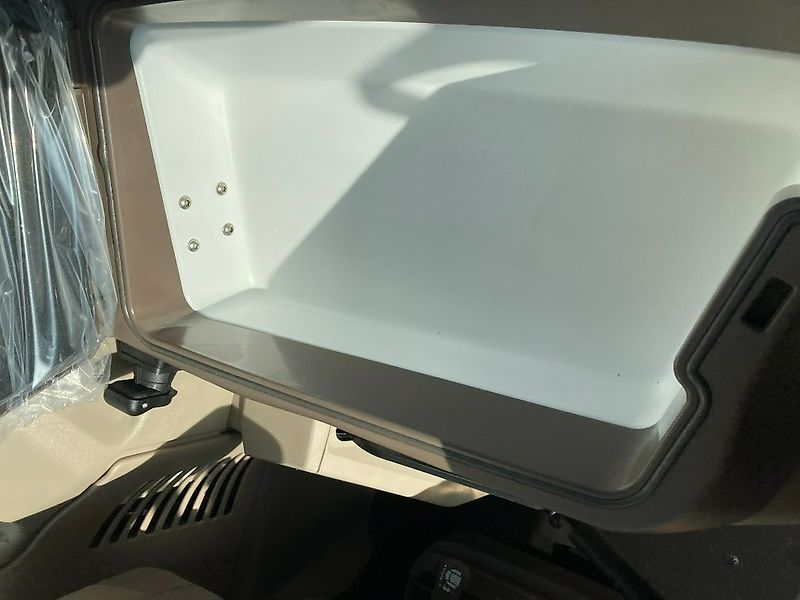 John Deere TRAKTOR 6120M MIT KABINE