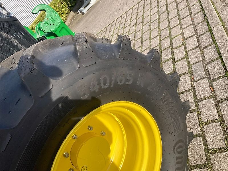 John Deere TRAKTOR 6120M MIT KABINE