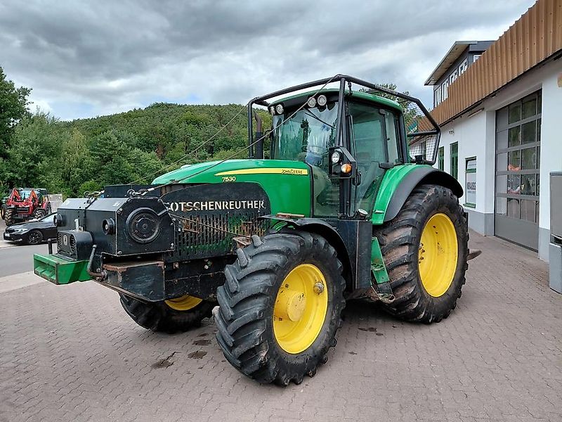 John Deere 7530 Forstmaschine