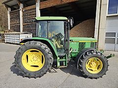 John Deere 6110 SE