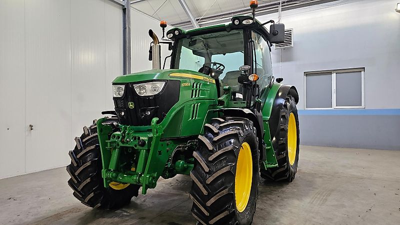 John Deere 6130R