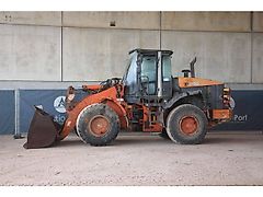 Hitachi ZW180