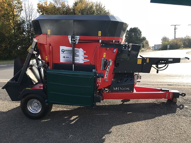 Minos Agri Futtermischwagen T-DYKM 4