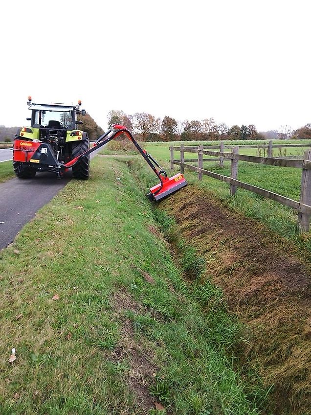 Omarv Böschungsmulcher Auslegemulcher Schlegelmulcher Mulcher