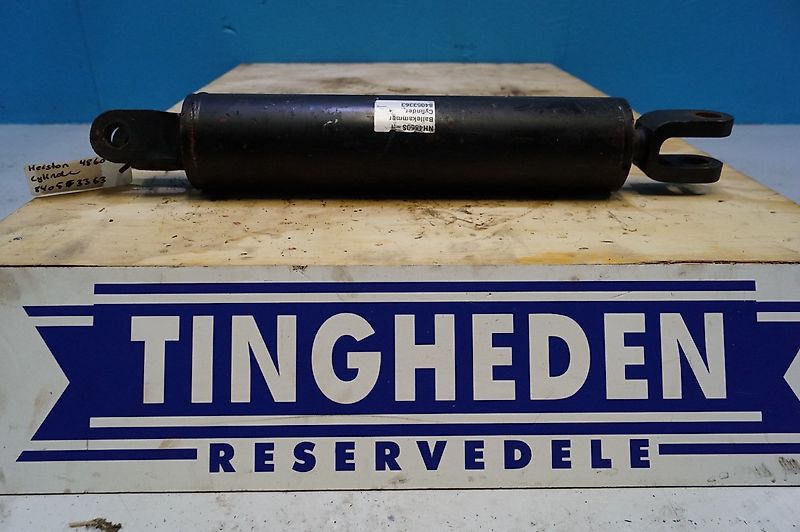 New Holland 4860 (Spare part/Reservedel/Ersatzteil)