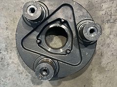 John Deere Planet Pinion Carrier (used) - John Deere 7010, 7020, 7030