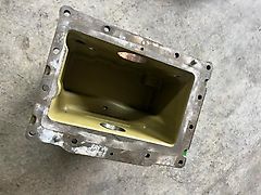 John Deere MFWD HOUSING (used) - John Deere 6030, 6020, 6010, 6M, 6R