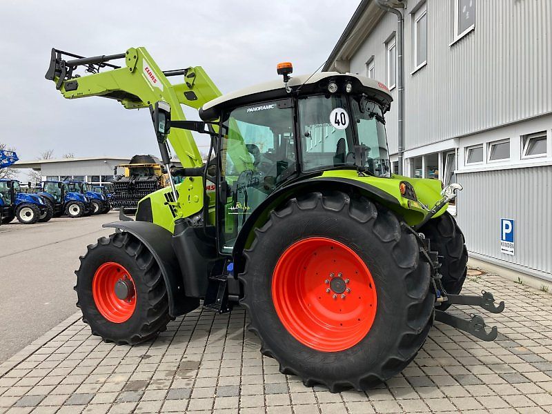 Claas Arion 420