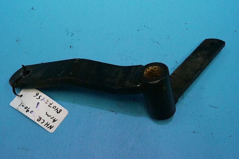 New Holland CR9090 Arm 84072456 (Spare part/Reservedel/Ersatzteil)