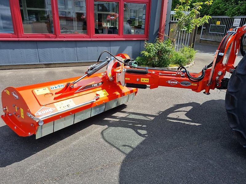 Kuhn SCHLÄGELMULCHER TBE 19