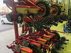 Kverneland Unicorn e-Drive ISOBUS Mulchsaat