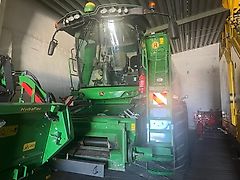 John Deere T550