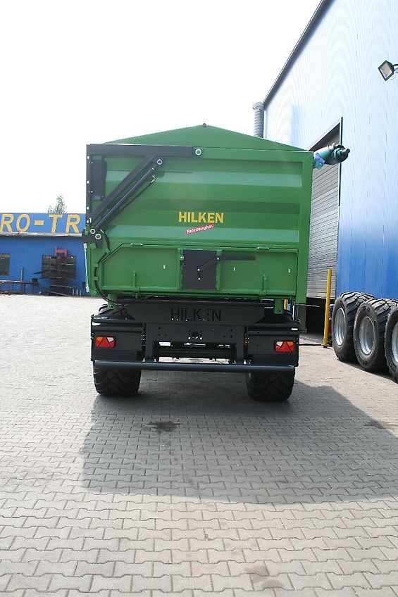 Hilken ZMK5000 Zweiachs-Muldenkipper, Reifen 560/60R22,5
