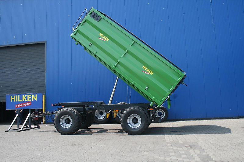 Hilken ZMK5000 Zweiachs-Muldenkipper, Reifen 560/60R22,5