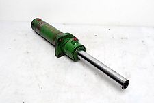 John Deere STEERING CYLINDER (used) - John Deere 6030, 6020