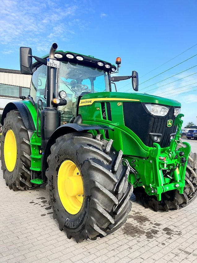 John Deere 6R 175
