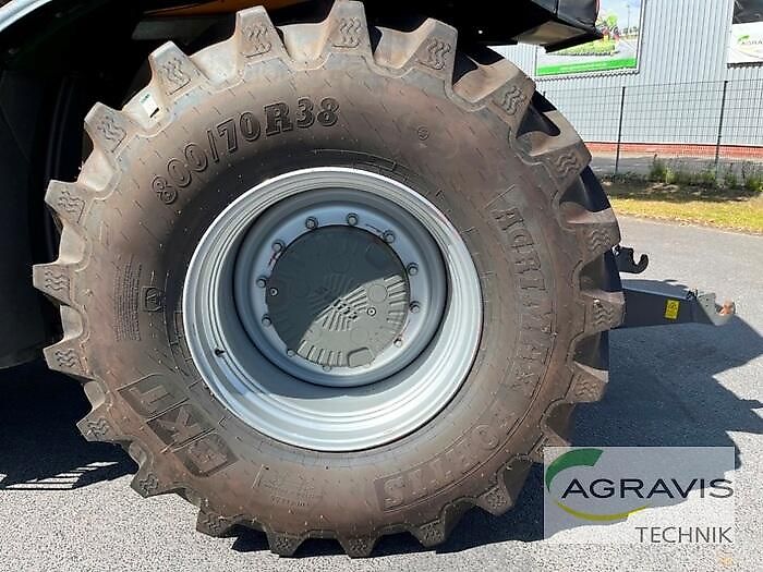 Claas XERION 4000 SADDLE TRAC