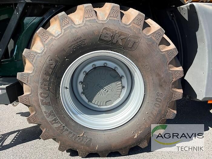 Claas XERION 4000 SADDLE TRAC